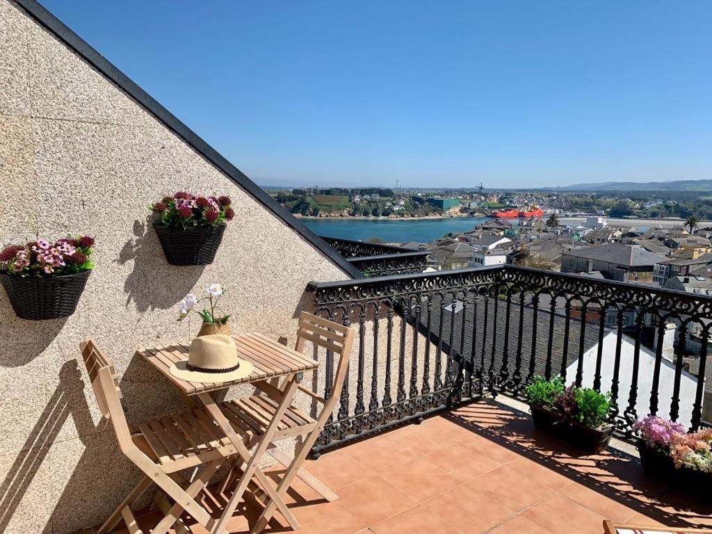Moderno Piso Con La Mejor Terraza De Ribadeo Y Vistas Maravillosas Екстериор снимка