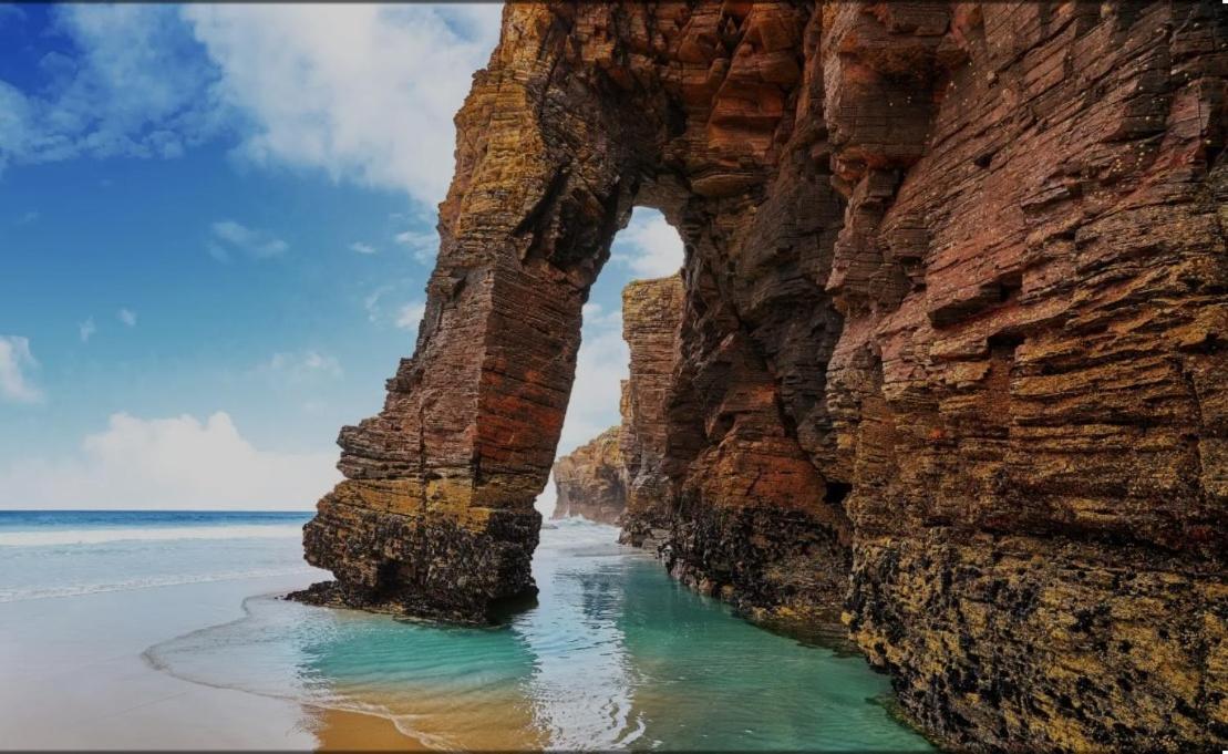 Moderno Piso Con La Mejor Terraza De Ribadeo Y Vistas Maravillosas Екстериор снимка